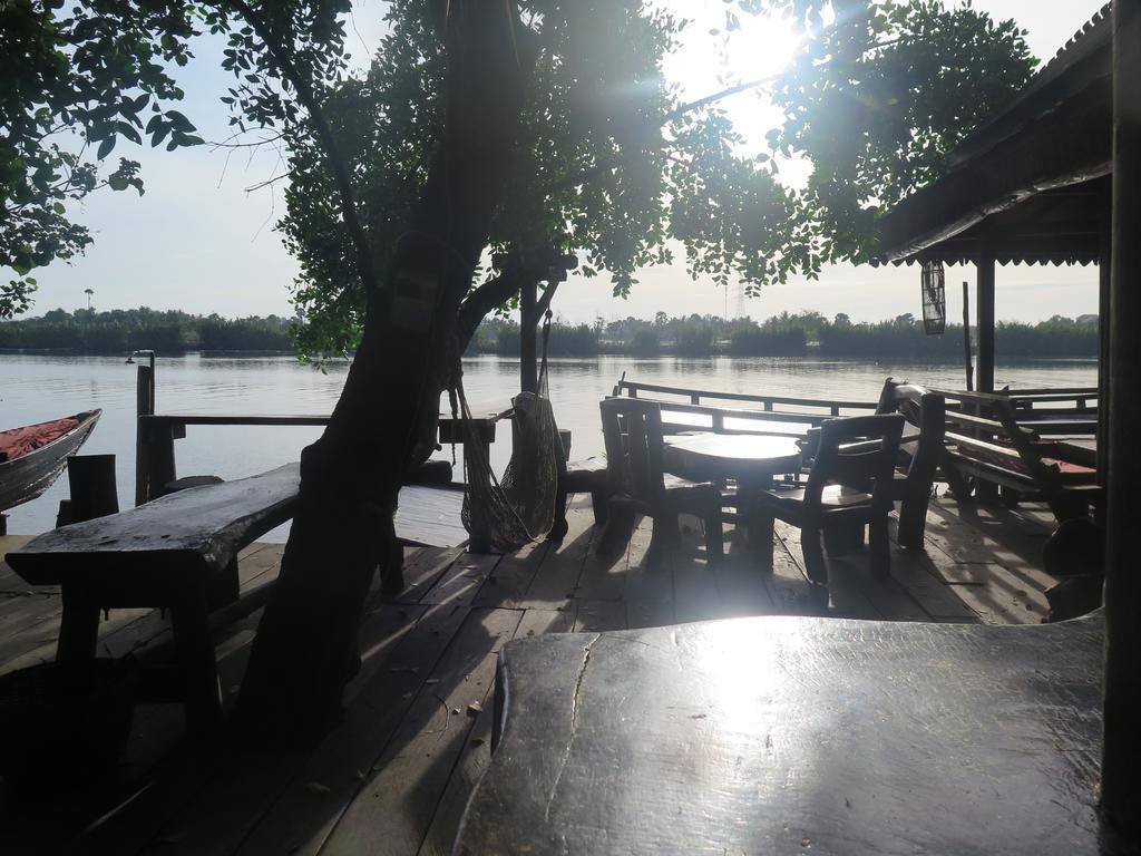 Naga House Kampot 호텔 외부 사진