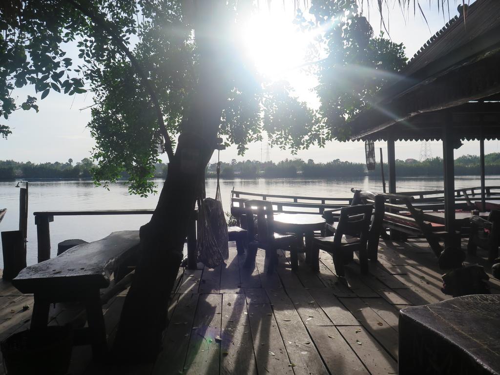 Naga House Kampot 호텔 외부 사진